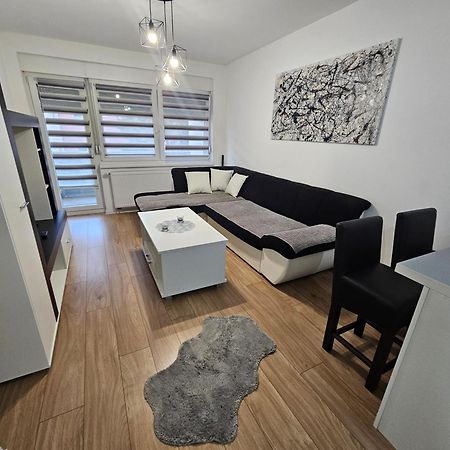 Stan Na Dan Mici Apartment Brčko Exterior foto